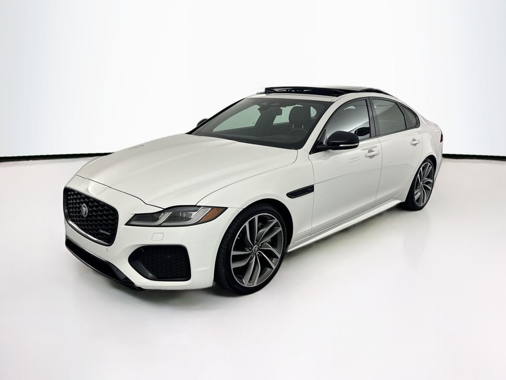Certified Used 2024 White Jaguar R-Dynamic SE image 1