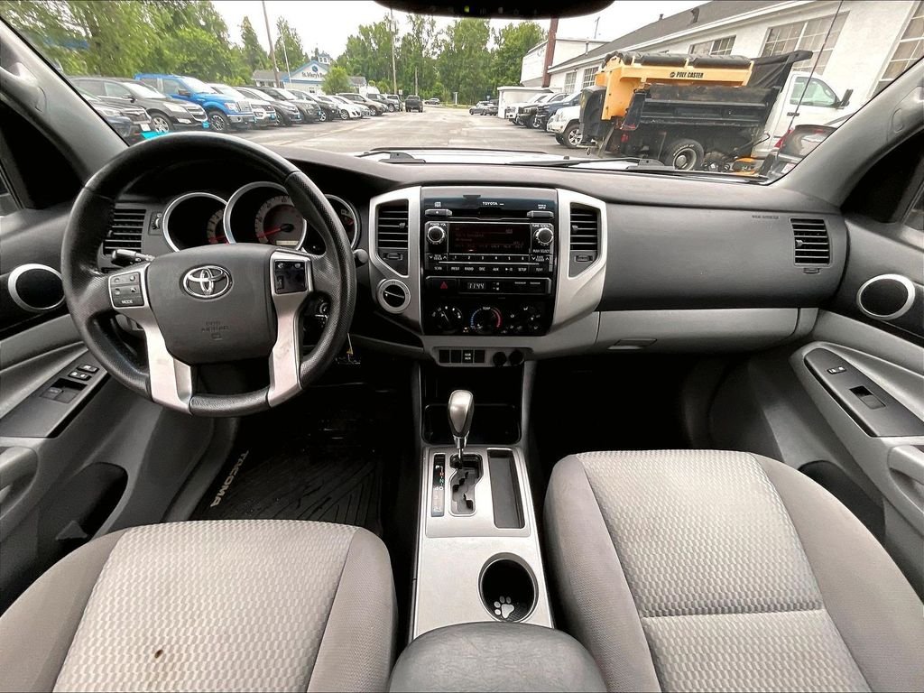 Used 2012 Silver Toyota Base image 21