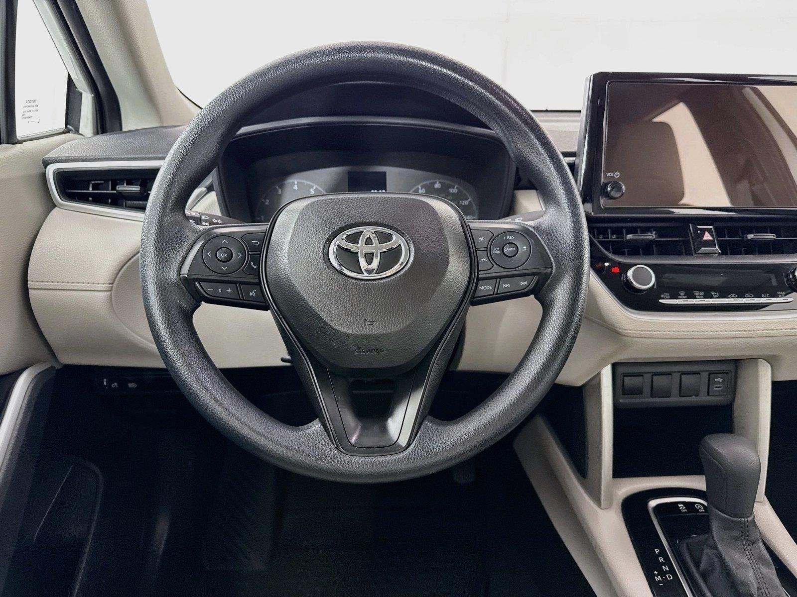 Certified Used 2024 Wind Chill Pearl Toyota L image 28