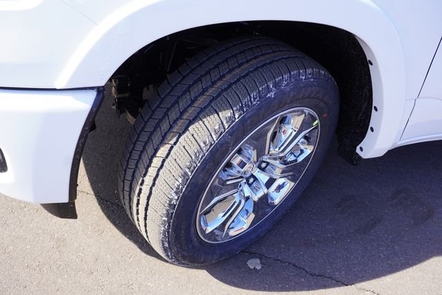 New 2026 Bright White Clear-Coat Exterior Paint RAM Big Horn image 9