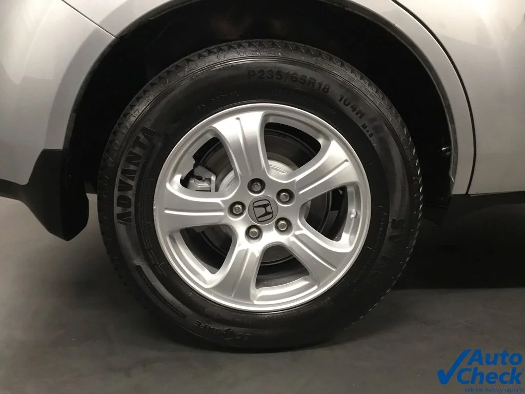 Used 2013 Silver Honda EX-L image 17