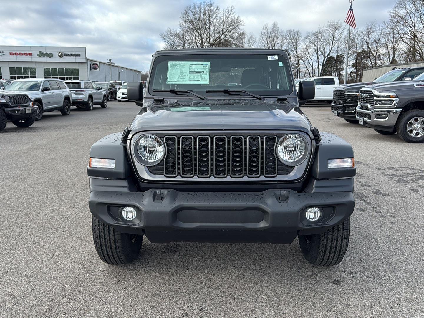 New 2026 Granite Crystal Metallic Clearcoat Jeep Sport image 11