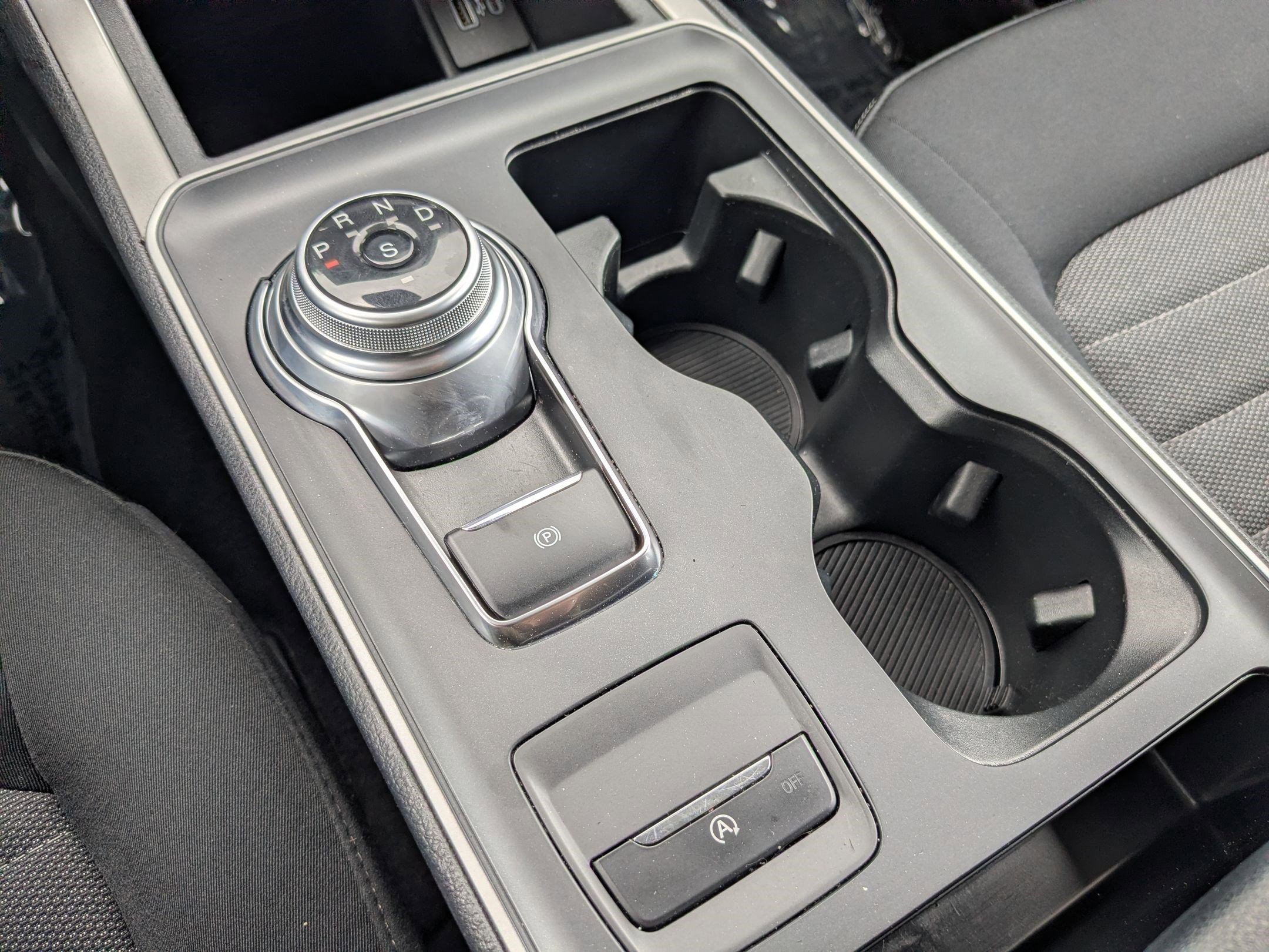 2021 Ford Edge SE - Photo 34