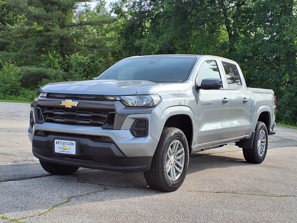 2025 Chevrolet Colorado LT - Photo 7
