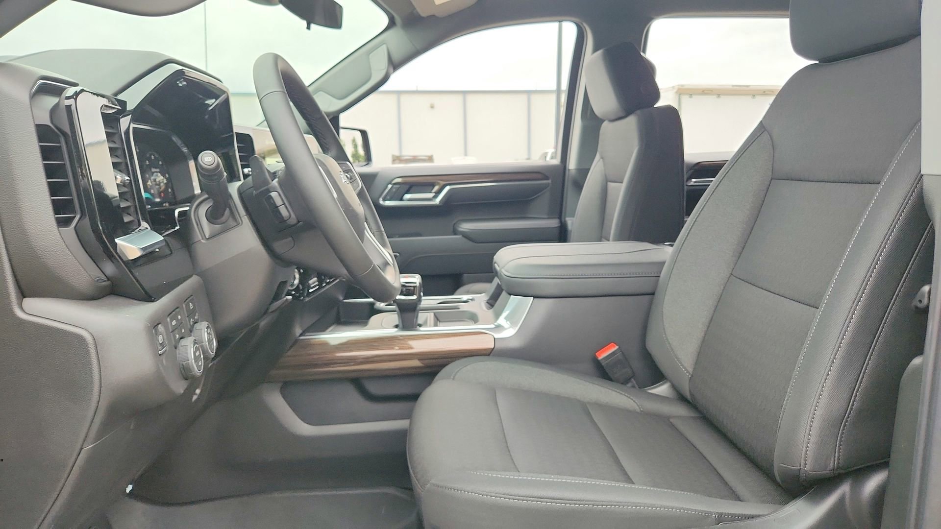 2026 Chevrolet Silverado 1500 LT Trail Boss - Photo 14