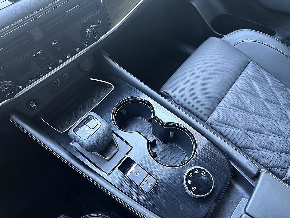 Used 2026 Gun Metallic Nissan Platinum image 18