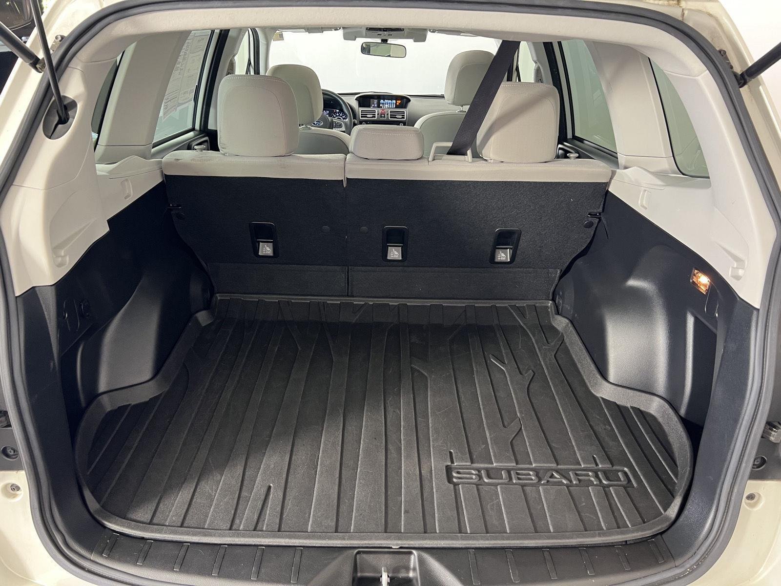 Used 2018 Crystal White Pearl Subaru Premium image 27