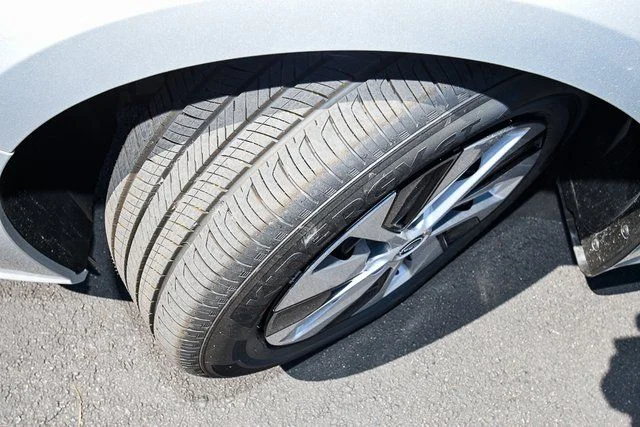 Used 2025 Silver Nissan 2.5 S image 10