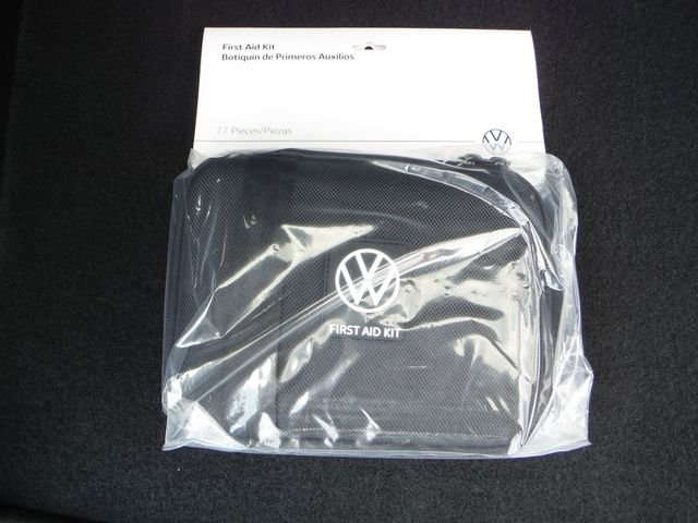 Used 2025 Black Volkswagen 2.0T SE image 33