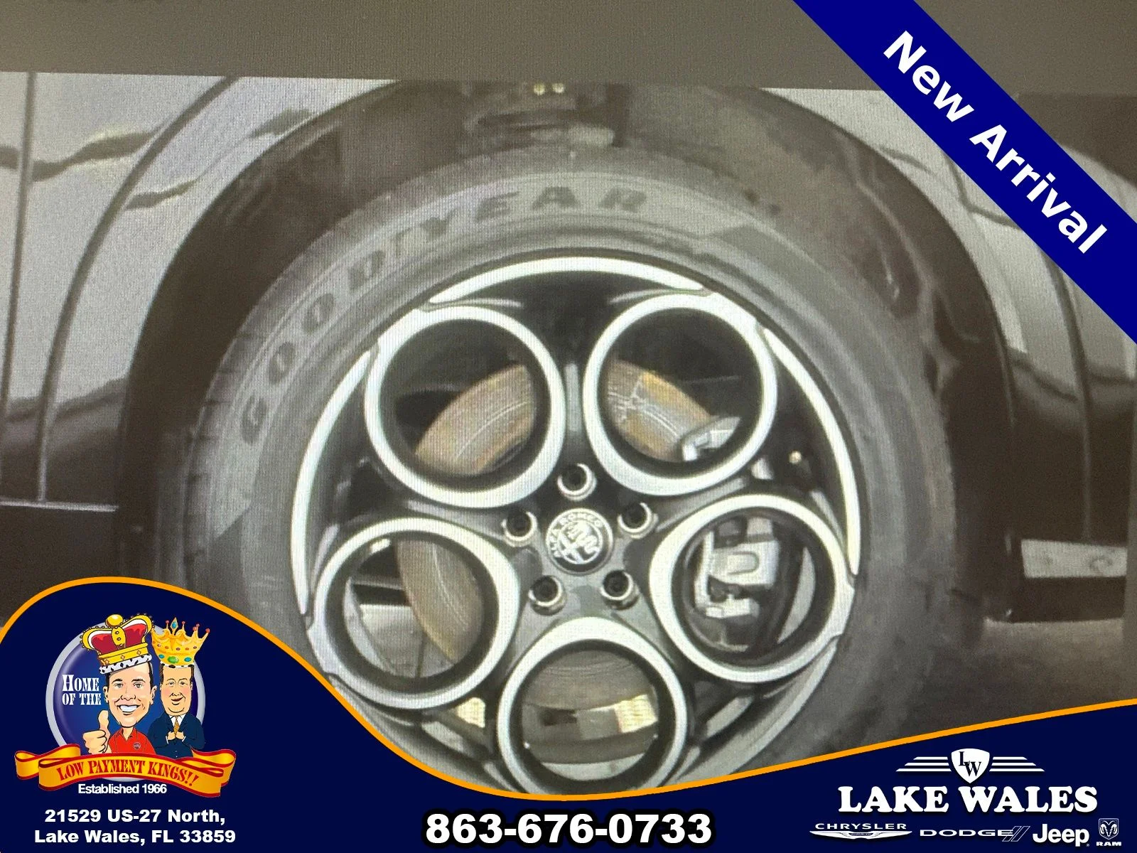 Used 2025 Black Alfa Romeo Base image 16