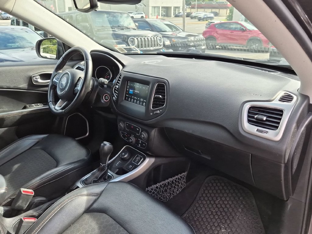 Used 2019 Gray Jeep Latitude image 21