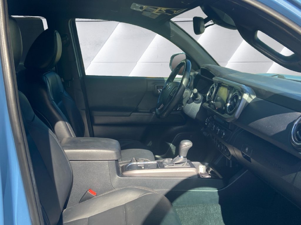 Used 2019 Blue Toyota TRD Off-Road image 11