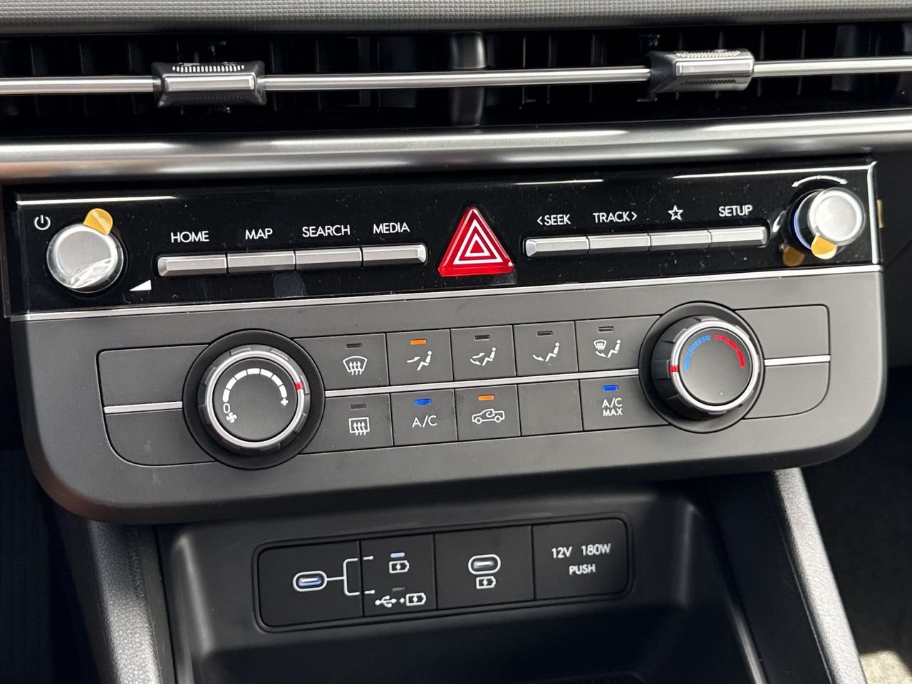 New 2027 Hampton Gray Hyundai SE AWD image 24