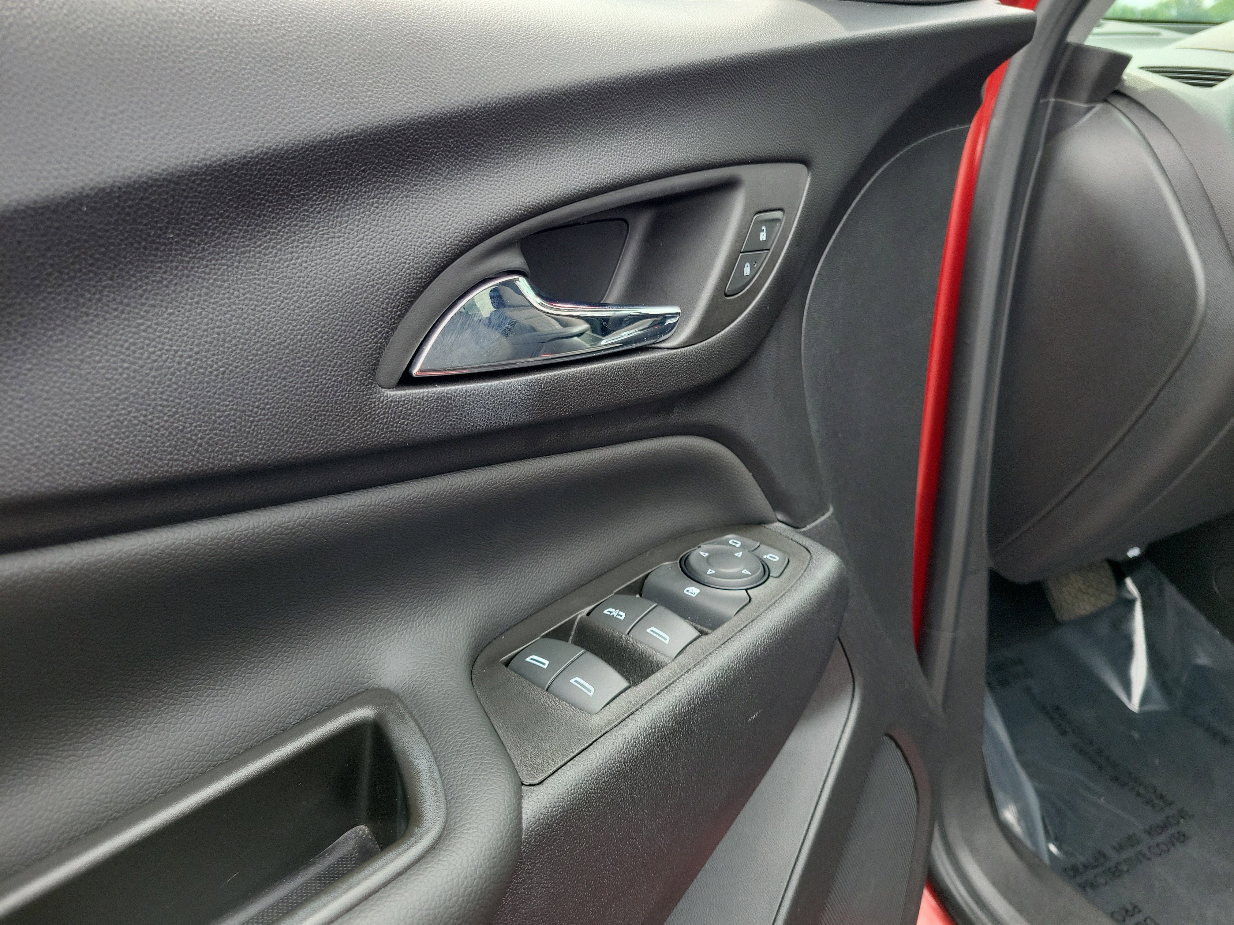 2023 Chevrolet Equinox LT - Photo 18