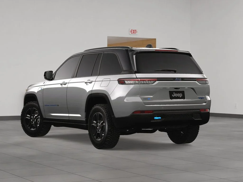 New 2024 Silver Zynith Jeep Trailhawk 4xe image 4
