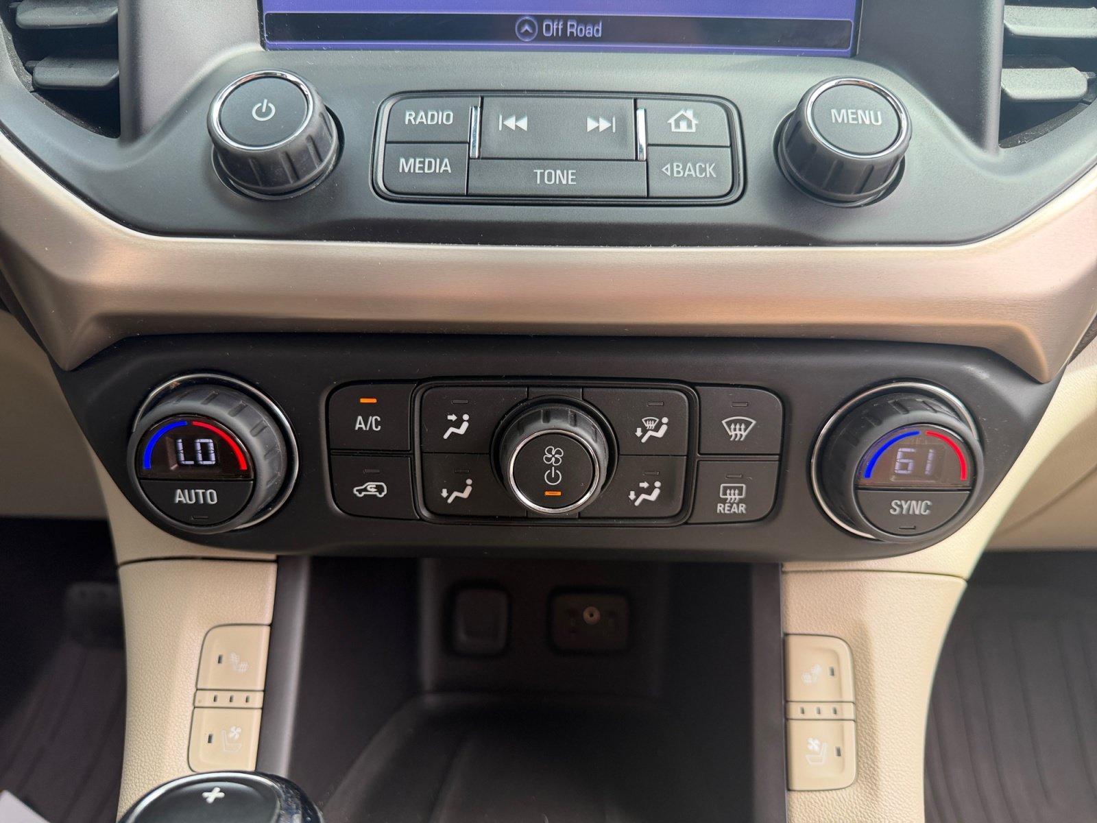 Used 2017 Ebony Twilight Metallic GMC Denali image 22