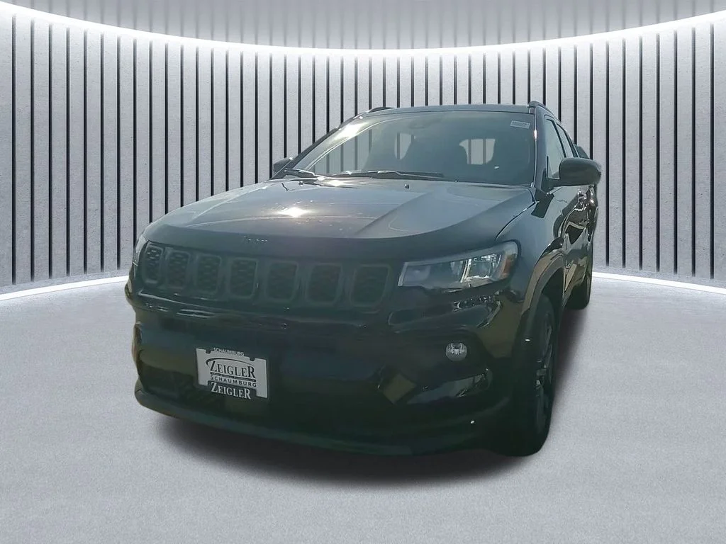 New 2026 Black Jeep Latitude image 20