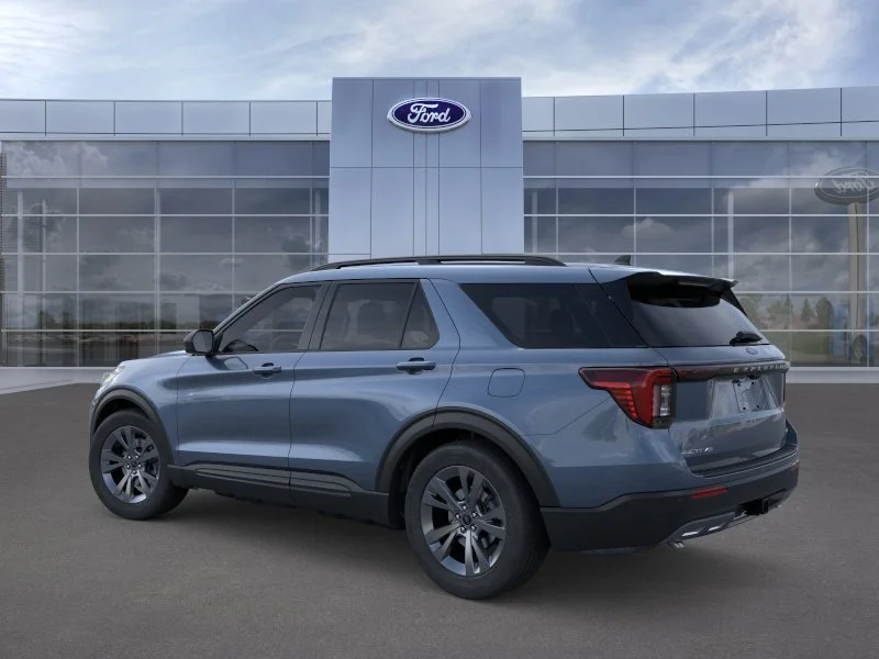 2026 Ford Explorer Active - Photo 4
