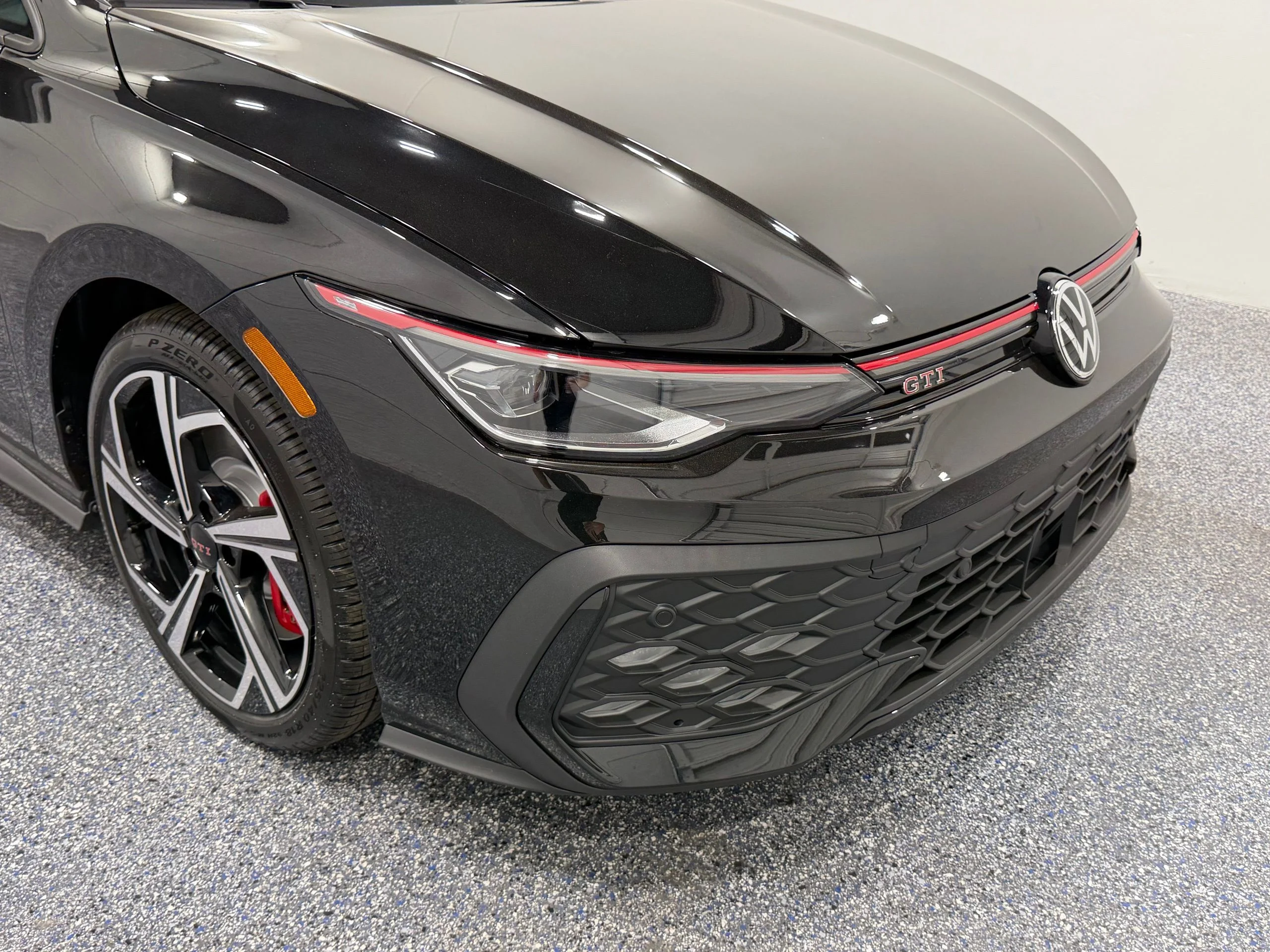 New 2026 Black Volkswagen 2.0T SE image 18