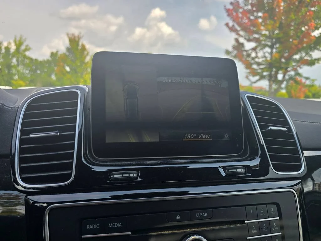 Used 2017  Mercedes-Benz GLS 450 image 30