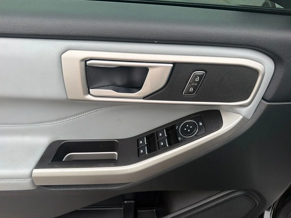 Used 2023 Black Ford XLT image 20