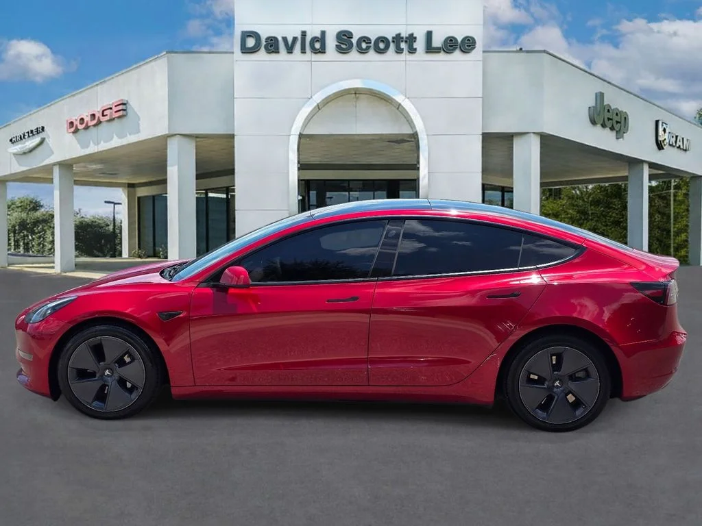 Used 2022 Red Tesla Base image 10