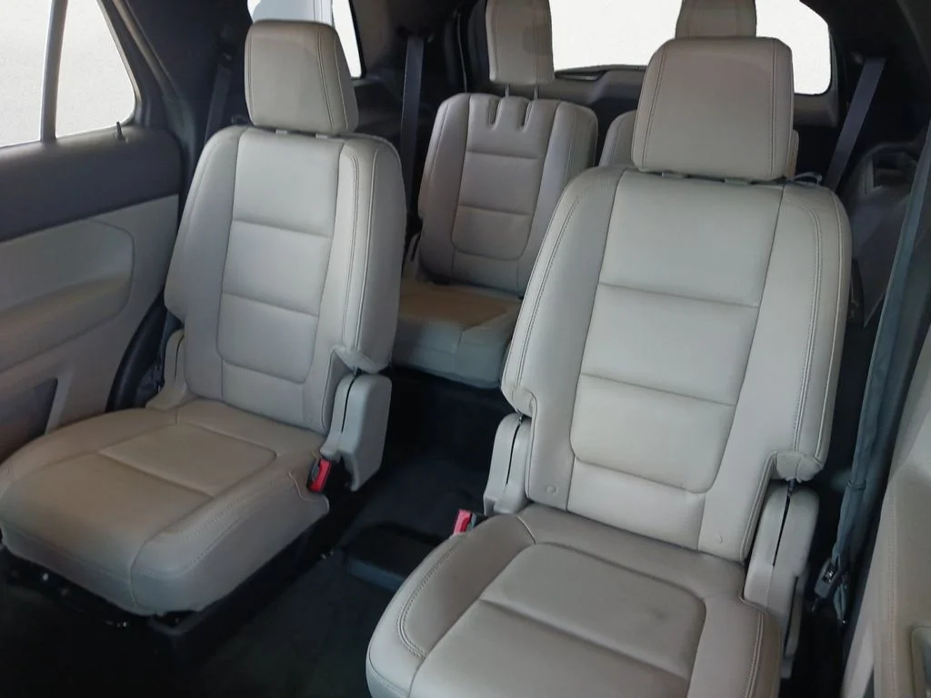 Used 2015 White Ford XLT image 9