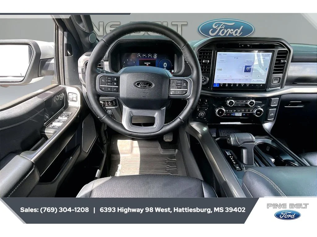 Used 2025 Space White Metallic Ford LARIAT image 5