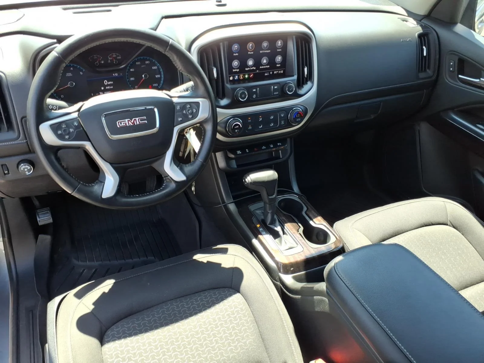 Used 2019 Quicksilver Metallic GMC 4WD SLE image 22