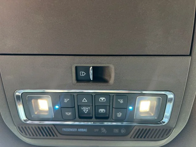 Used 2022 White Ford King Ranch image 35