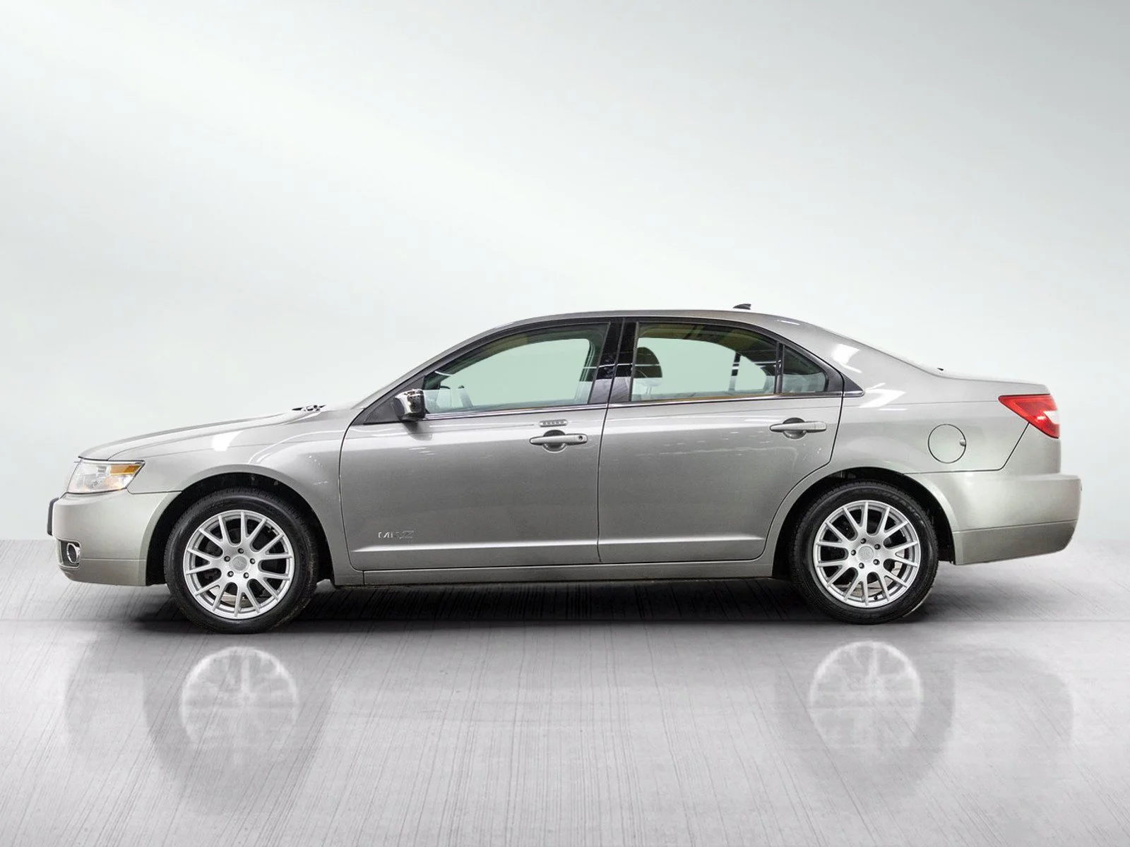 Used 2008 Lincoln MKZ Base with VIN 3LNHM28T28R660307 for sale in Burnsville, Minnesota
