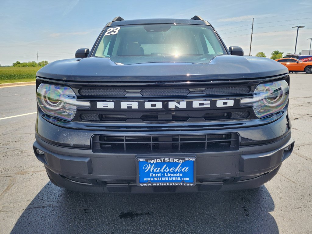 Used 2023 Shadow Black Ford Outer Banks image 2