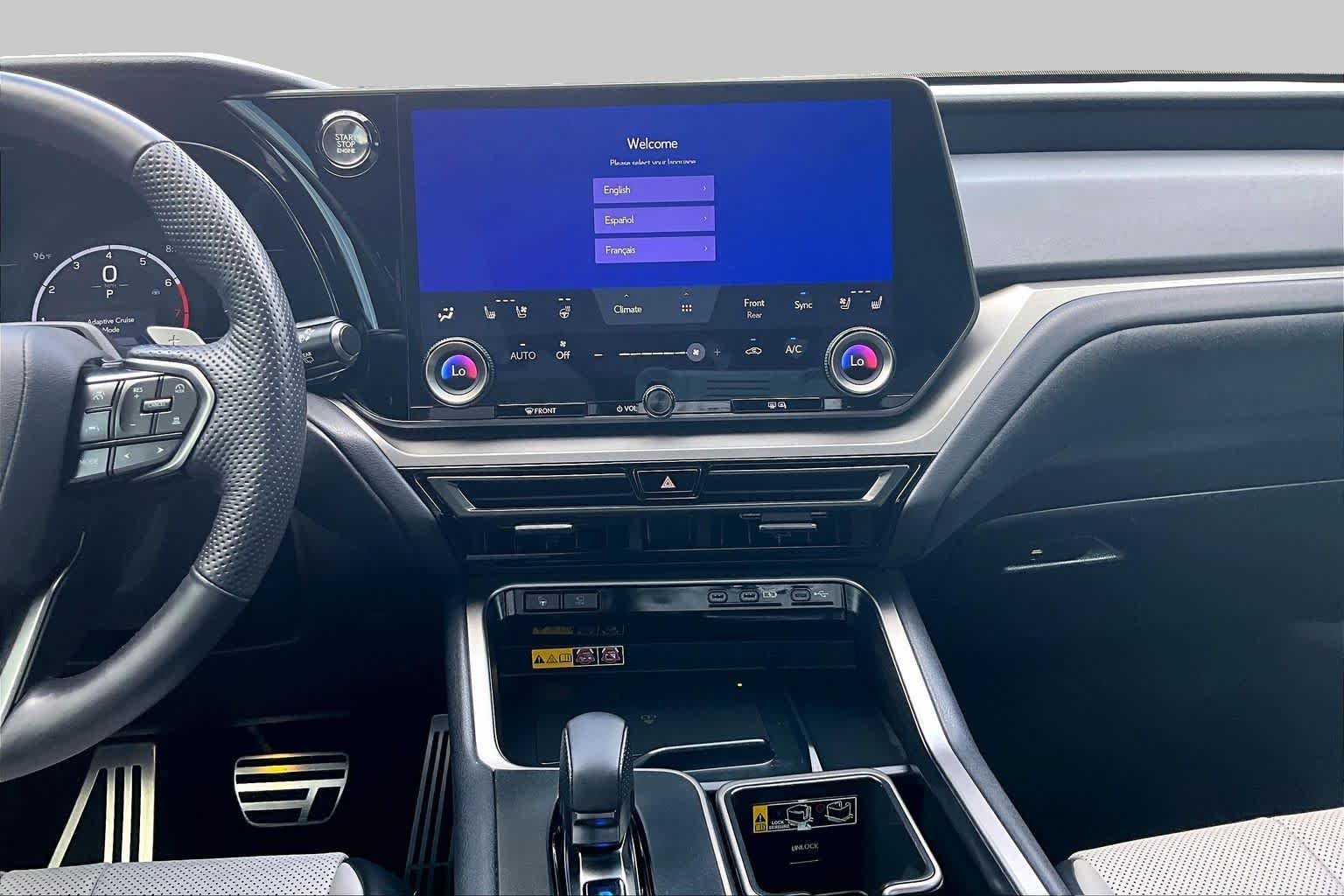 Certified Used 2025 WIND CHILL PEARL Lexus F SPORT Handling image 7