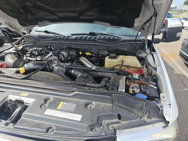 Used 2019 White Ford Lariat image 24