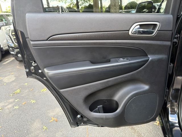 Used 2018 Black Jeep Altitude image 22