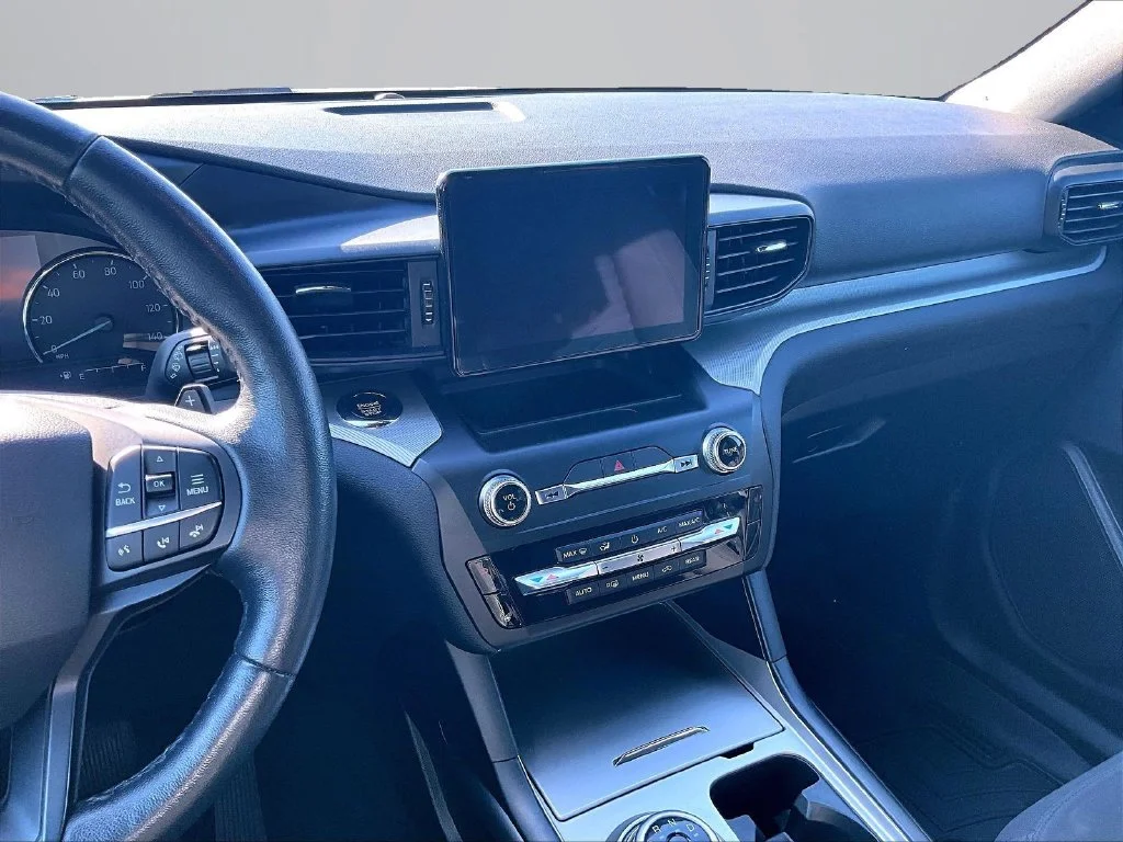 Used 2020 Blue Ford XLT image 6