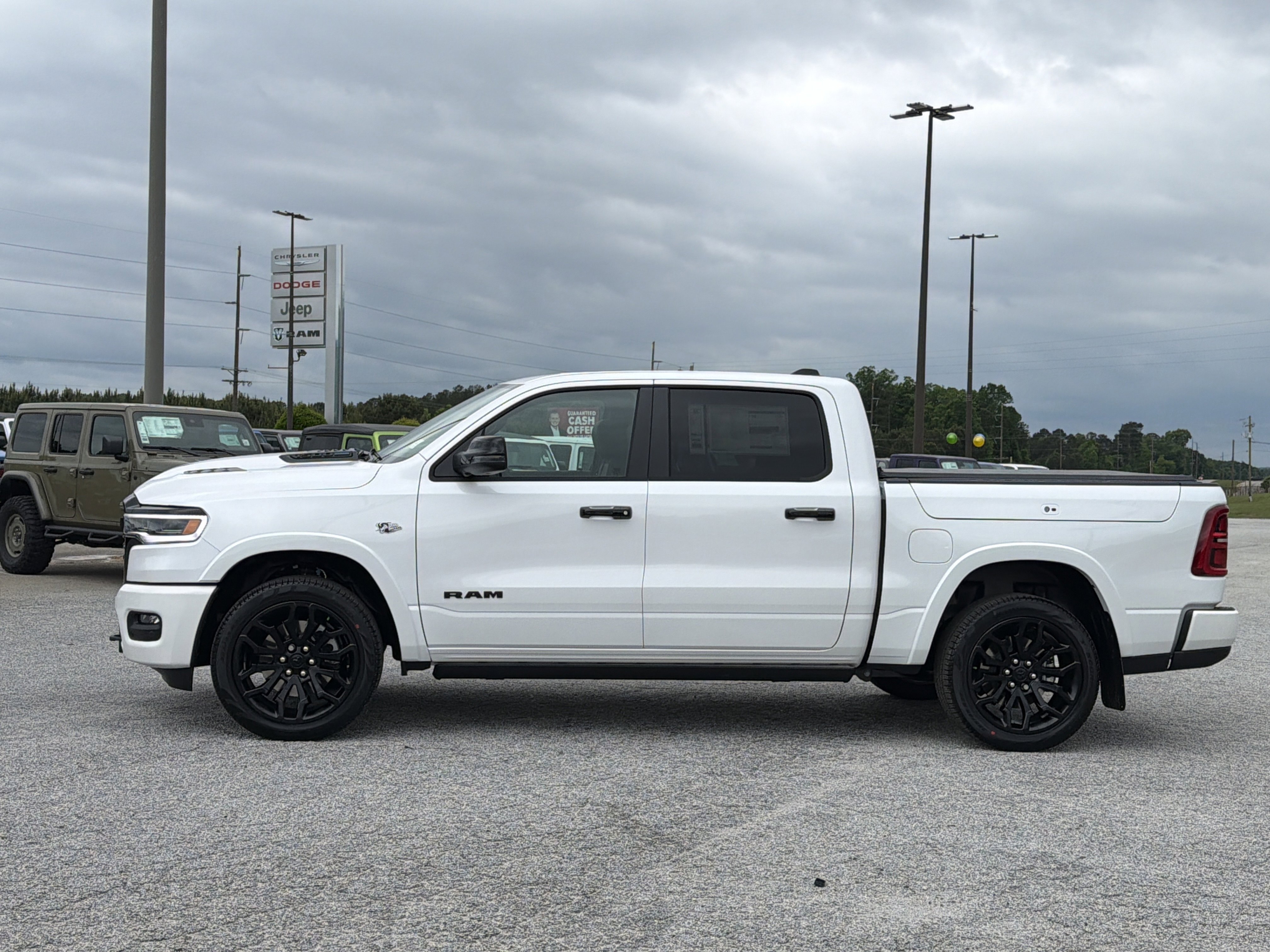 New 2026 Ivory White Tri-Coat Pearl-Coat Exterior Paint RAM Limited image 5