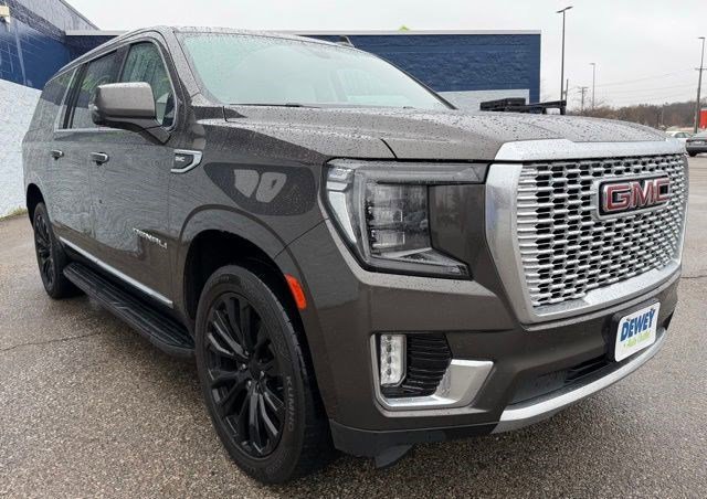 Used 2021 Smokey Quartz Metallic GMC Denali image 7