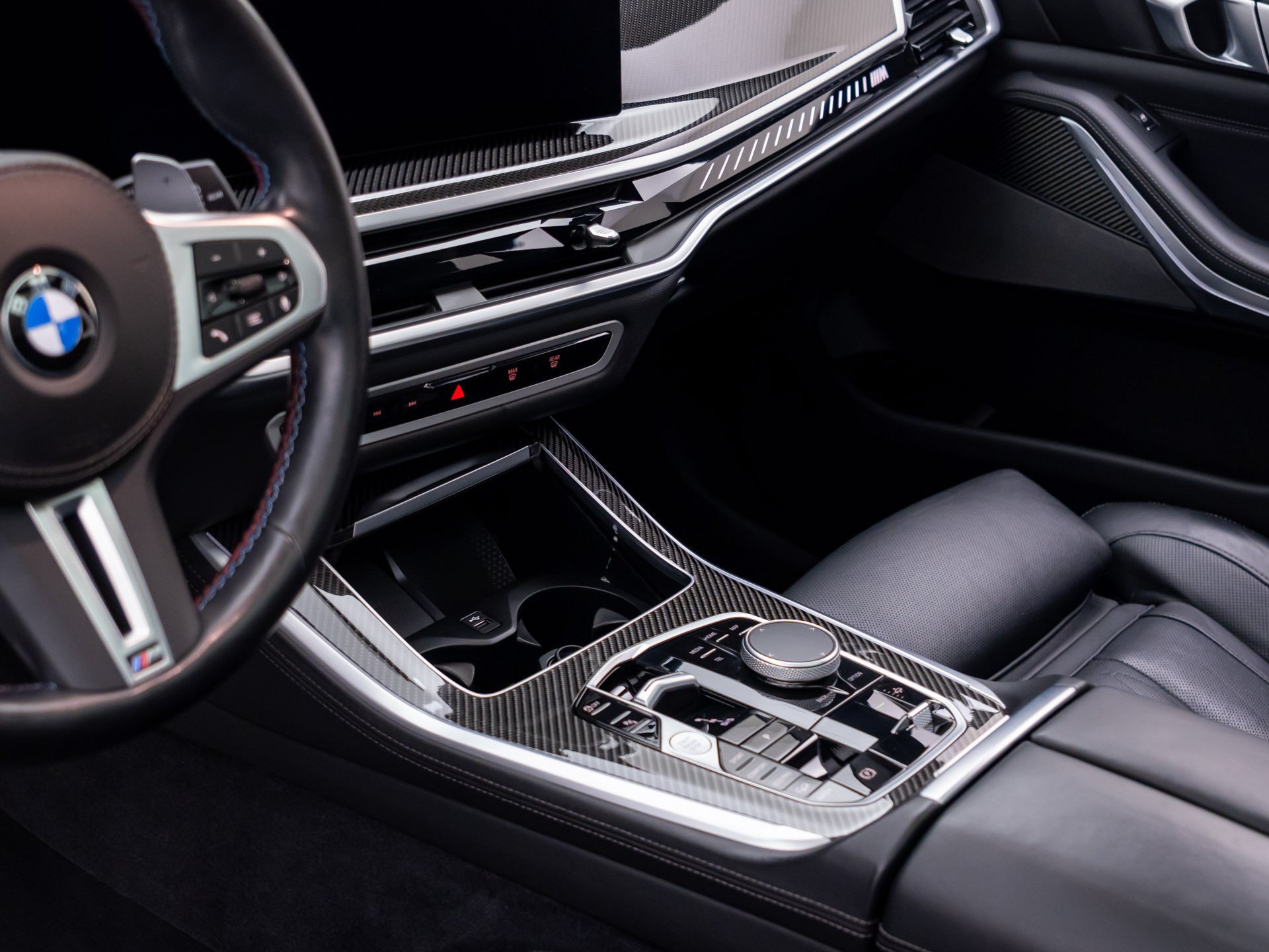 Certified Used 2024 Alpine White BMW M60i image 13