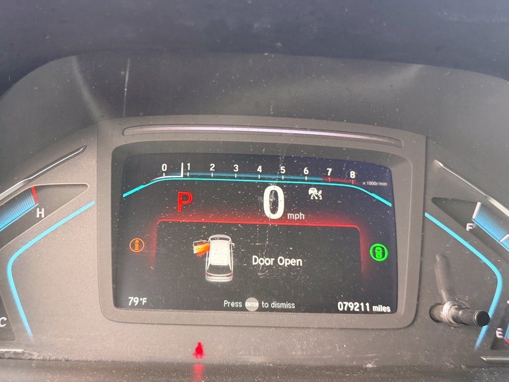 Used 2023  Honda Touring image 10