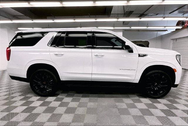 Used 2022 Summit White GMC SLE image 16