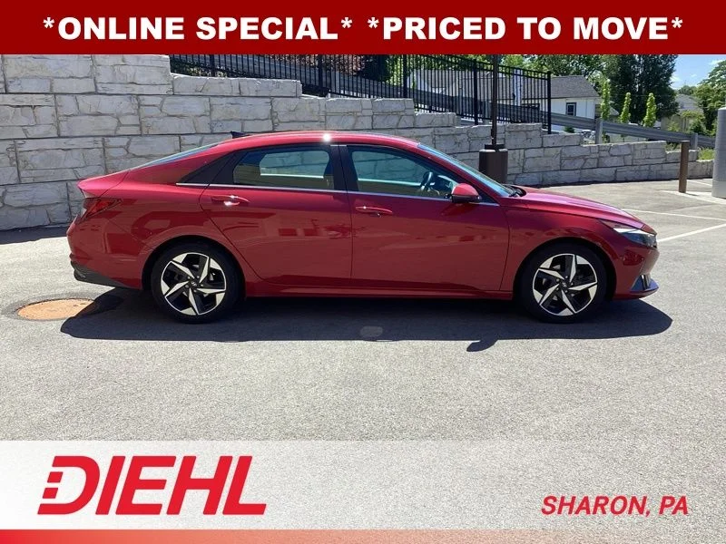 Used 2022 Red Hyundai SEL image 8