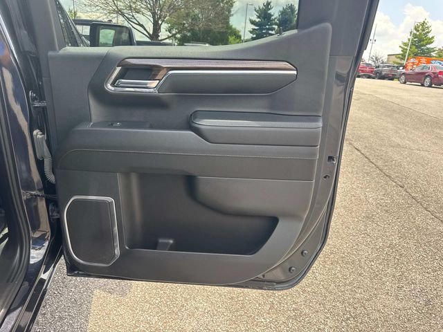 Used 2024 Gray Chevrolet LT image 21
