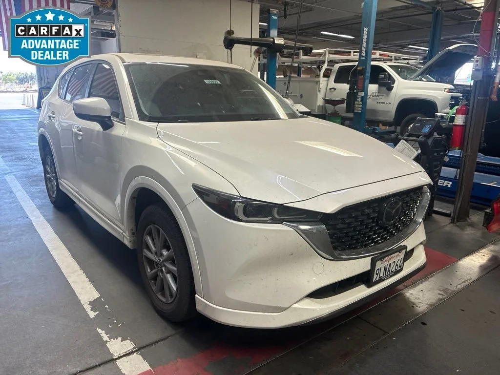 2024 Mazda CX-5 S Preferred package Auto AWD's photo