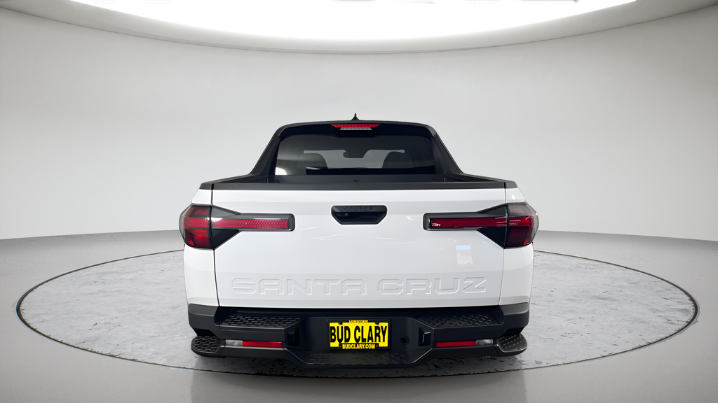 Used 2025 White Hyundai SEL image 4