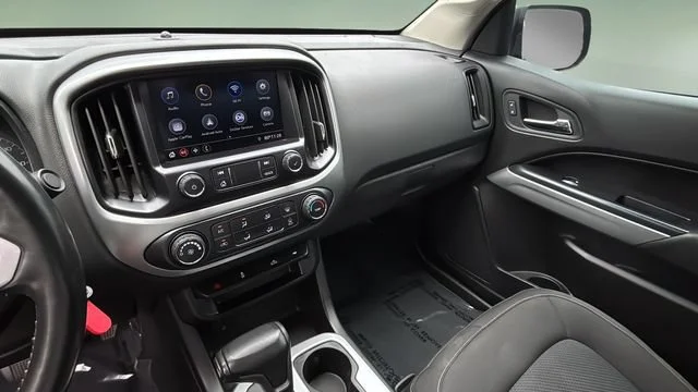 Used 2021 BLACK Chevrolet 2WD LT image 25