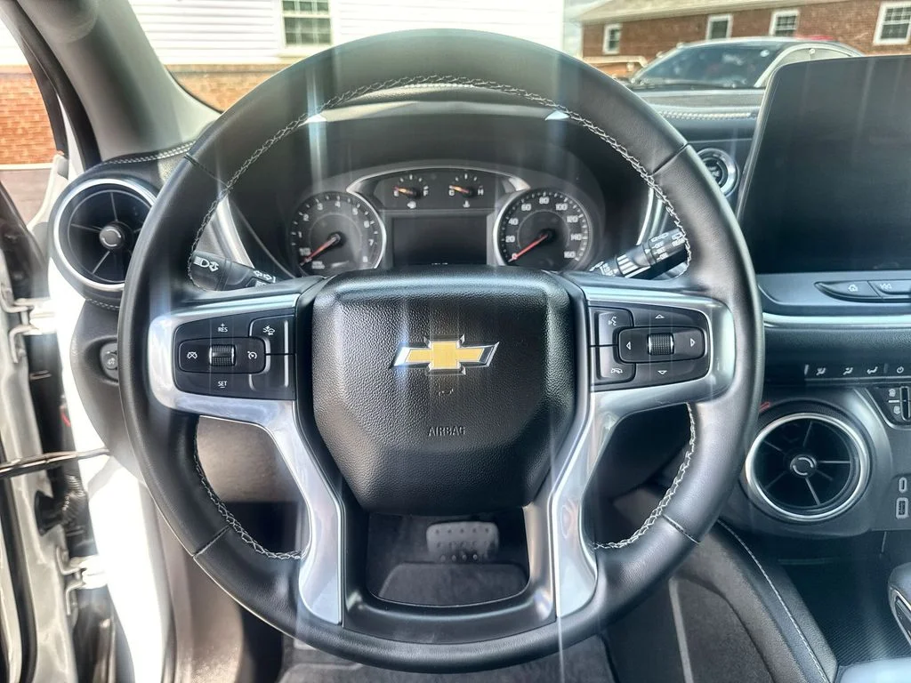 Used 2024 White Chevrolet LT image 14