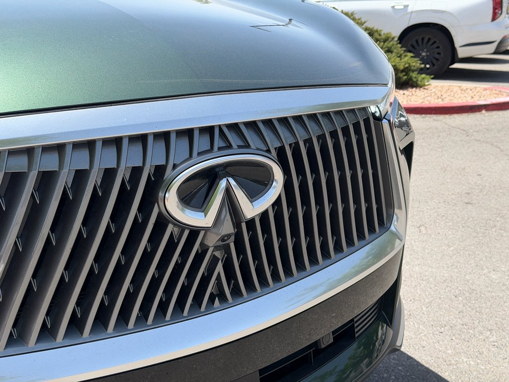 Certified Used 2026 Deep Emerald INFINITI LUXE image 7