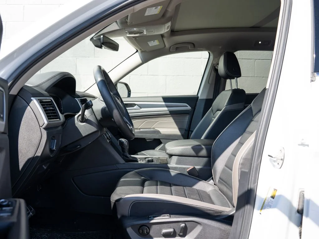 Used 2023 White Volkswagen 3.6L V6 SEL Premium R-Line image 17