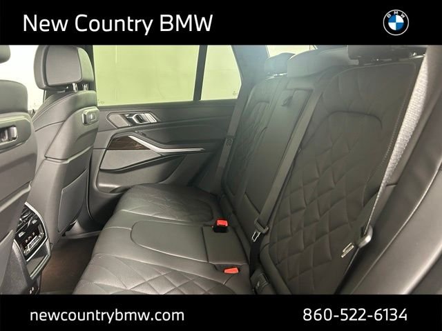 New 2026 Black Sapphire Metallic BMW xDrive40i image 20